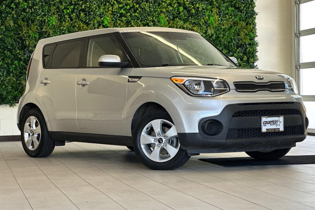 Used 2018 Kia Soul Base Hatchback
