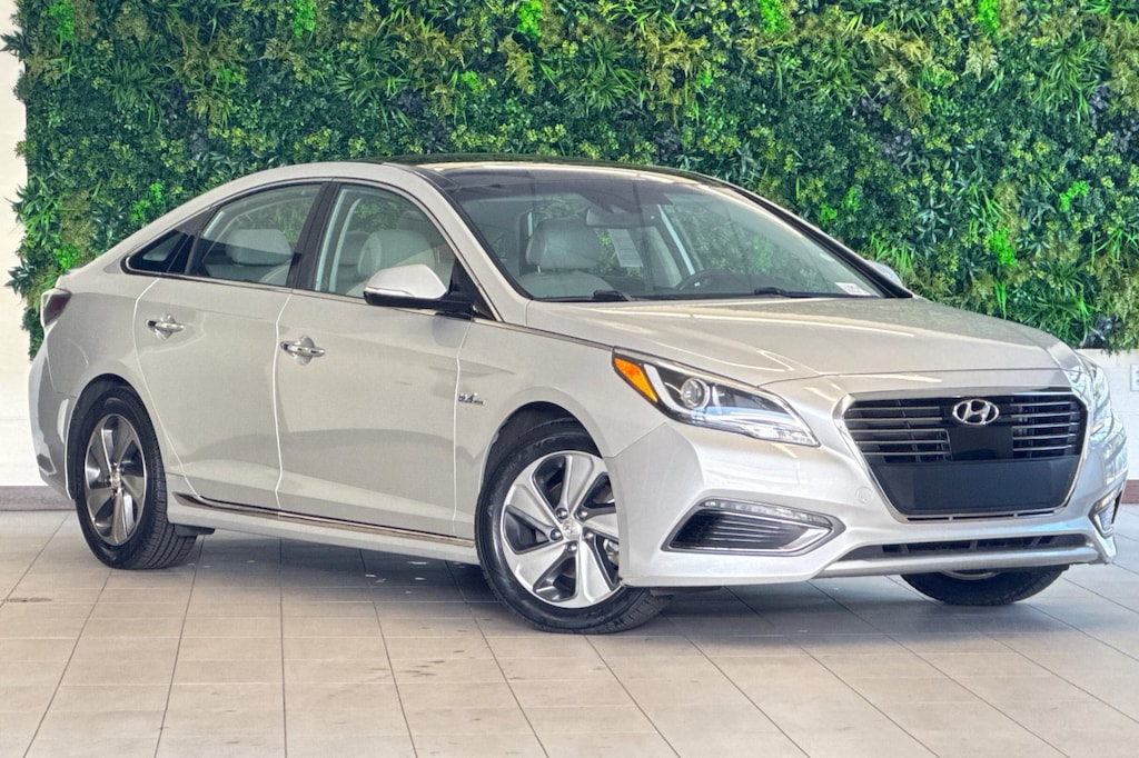 Used 2017 Hyundai Sonata Hybrid Limited Sedan