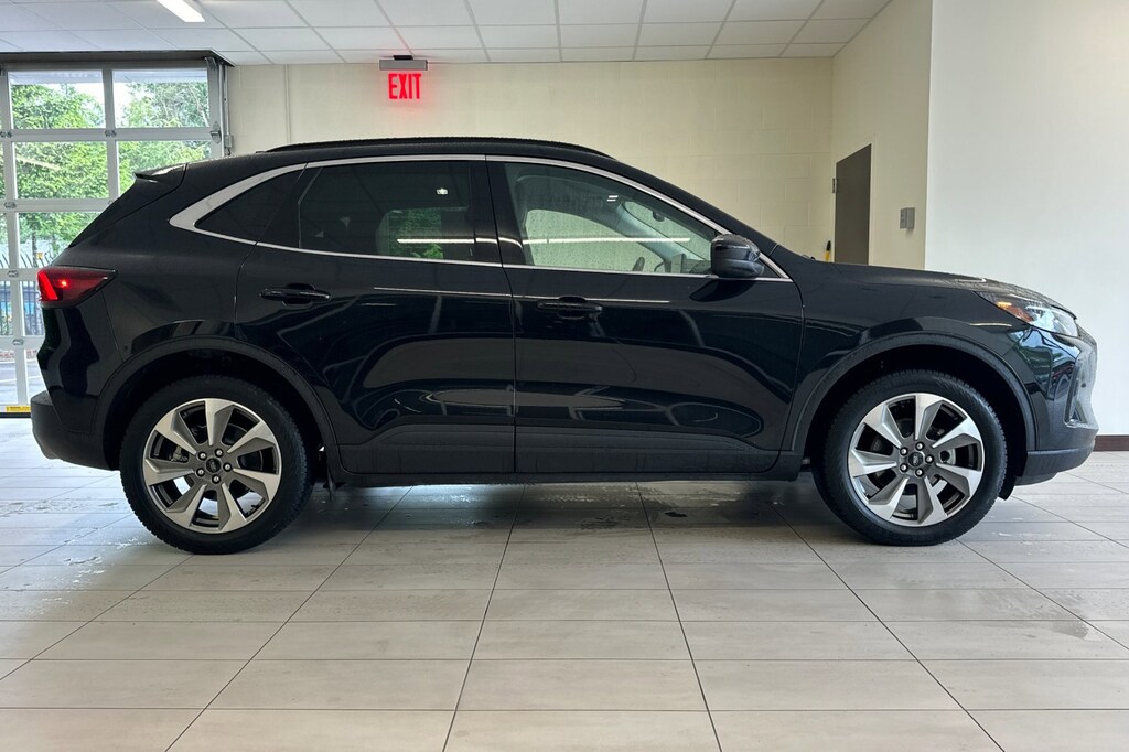 Certified 2025 Ford Escape Platinum SUV