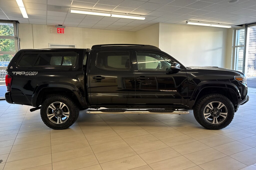 Used 2019 Toyota Tacoma  Truck Double Cab