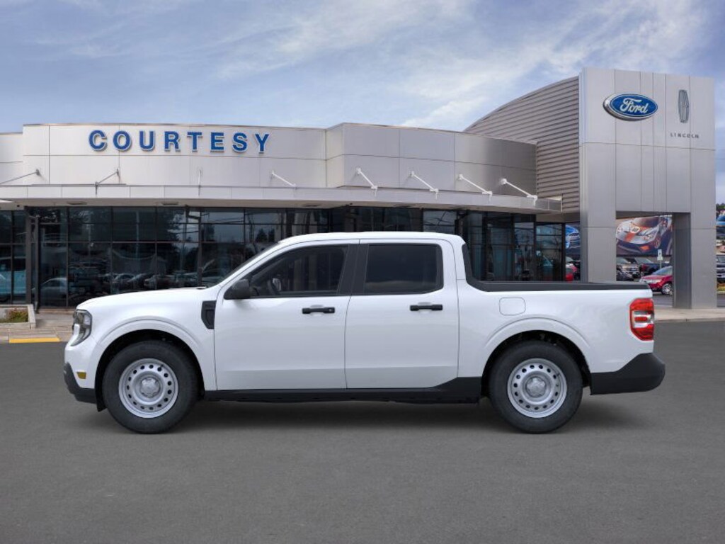 New 2025 Ford Maverick XL Truck SuperCrew