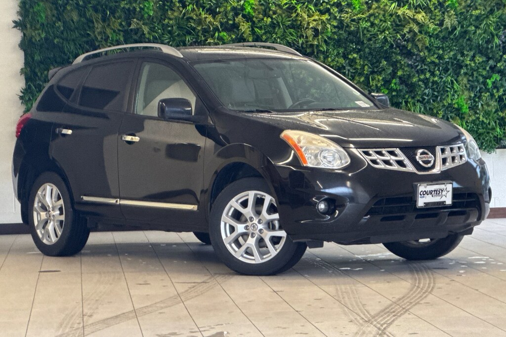 Used 2012 Nissan Rogue SV w/SL Pkg AWD SUV