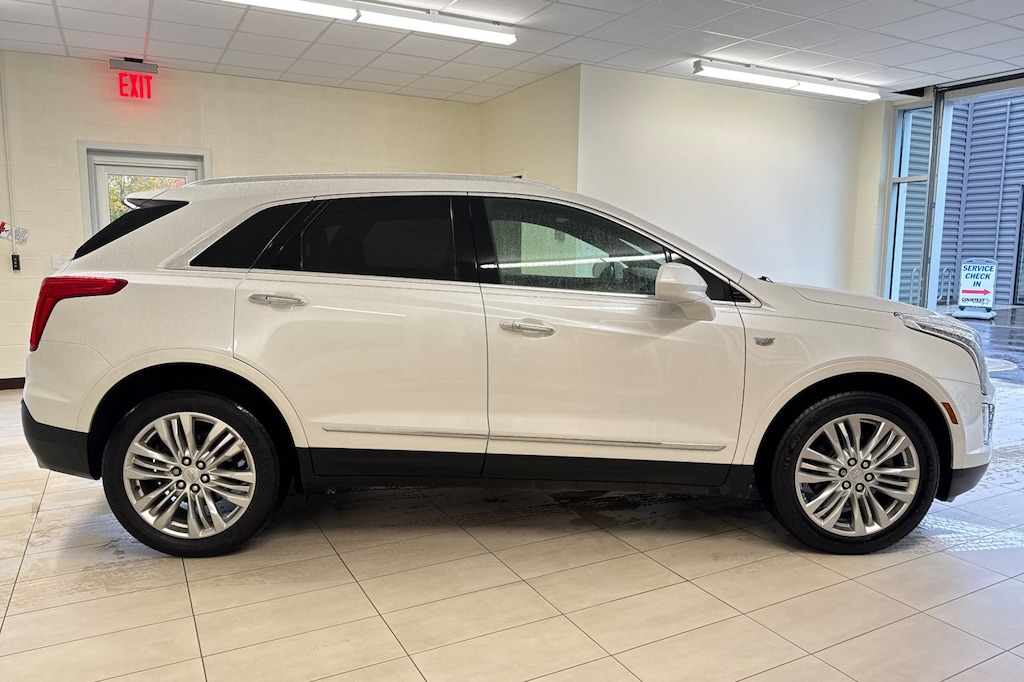 Used 2017 CADILLAC XT5 Premium Luxury SUV