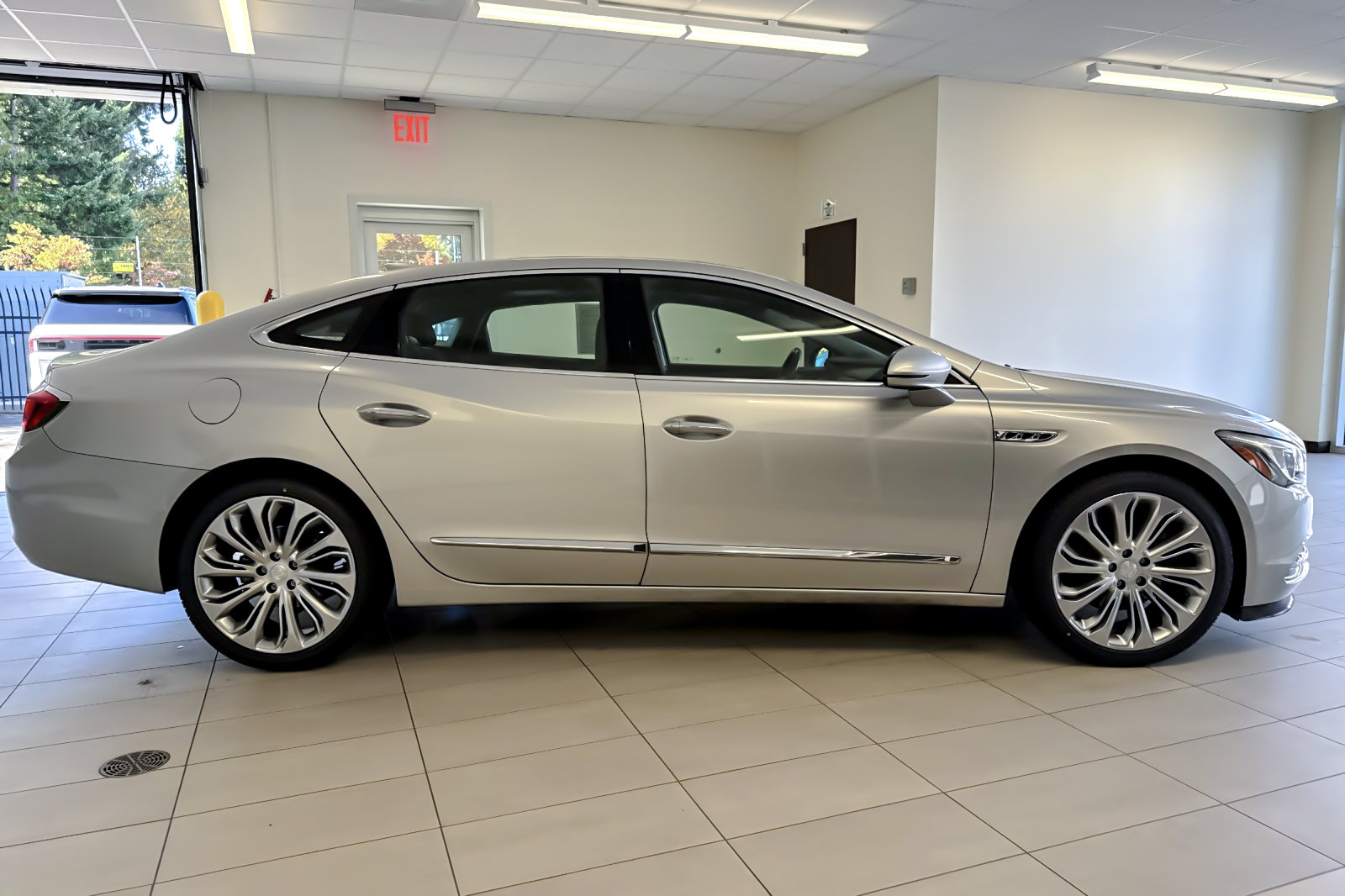Used 2017 Buick LaCrosse Essence Sedan