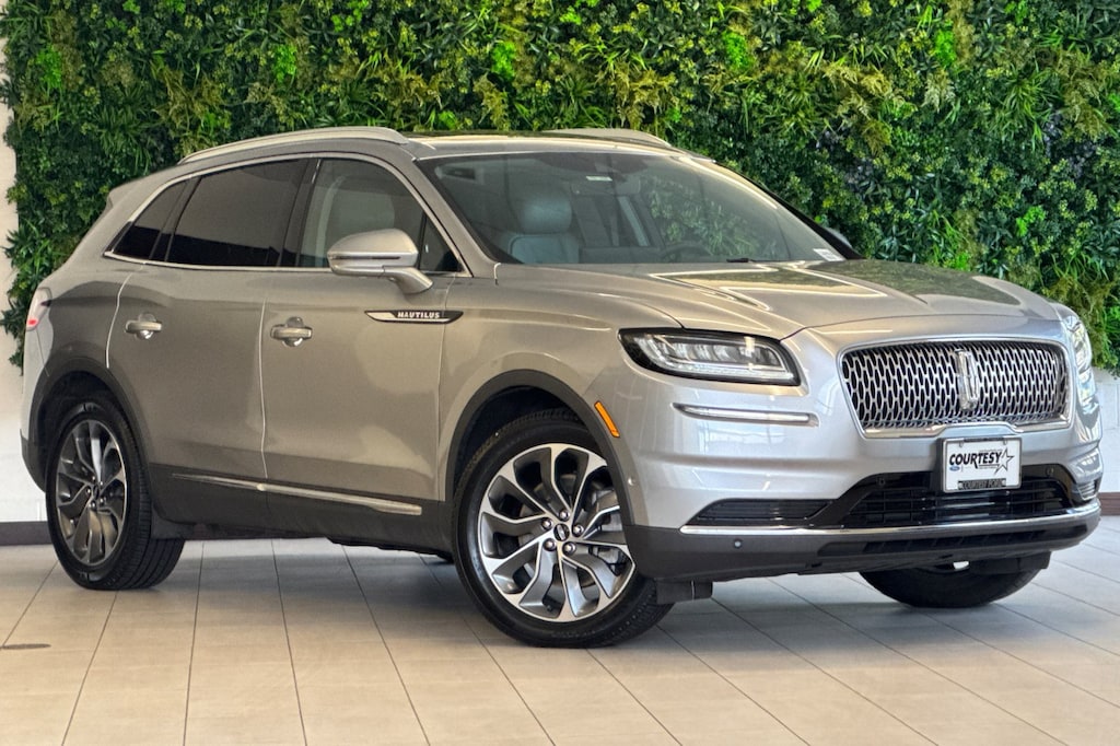 Used 2023 Lincoln Nautilus Reserve SUV