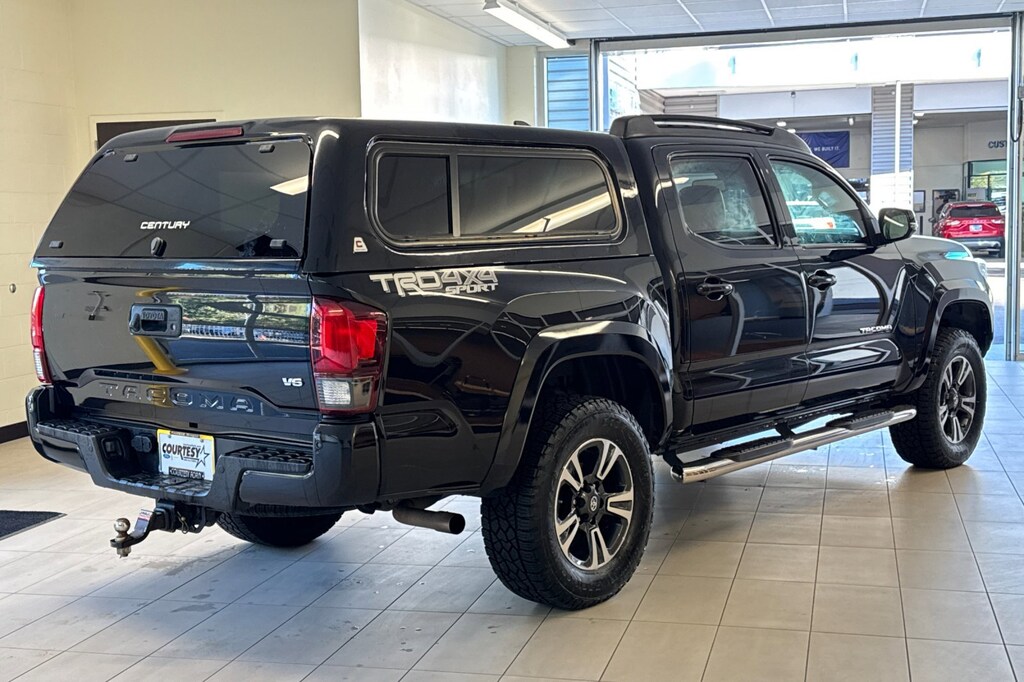 Used 2019 Toyota Tacoma  Truck Double Cab