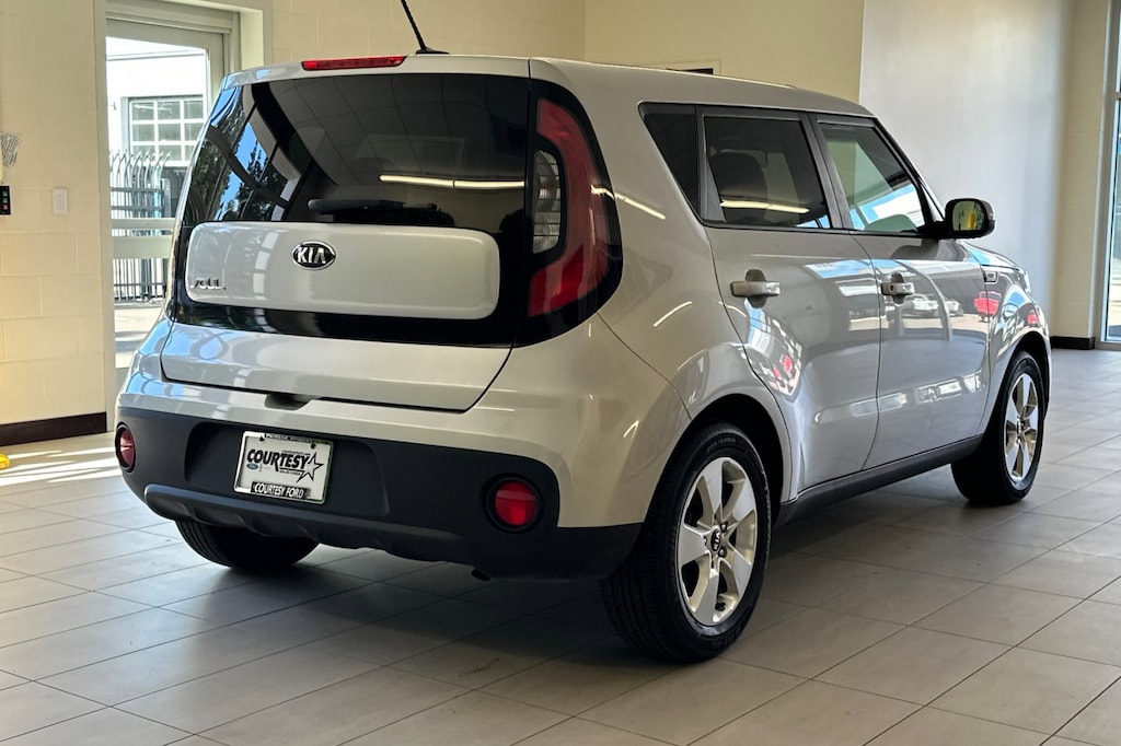 Used 2018 Kia Soul Base Hatchback