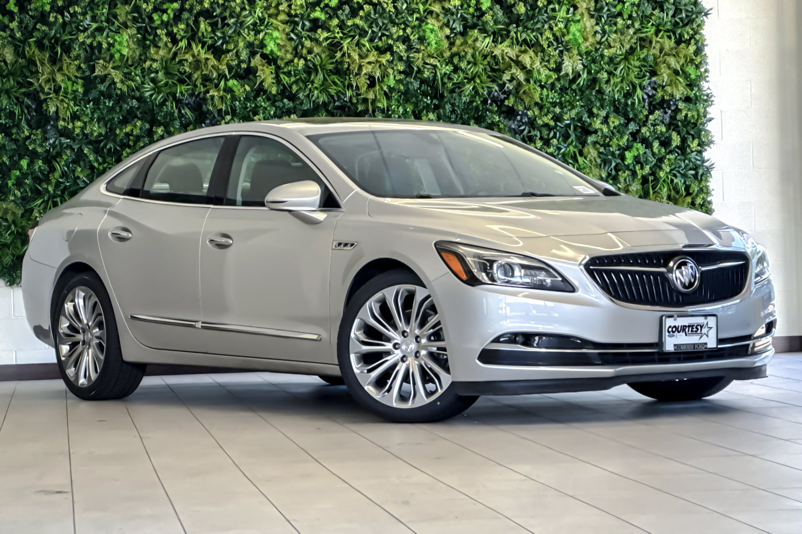 Used 2017 Buick LaCrosse Essence Sedan