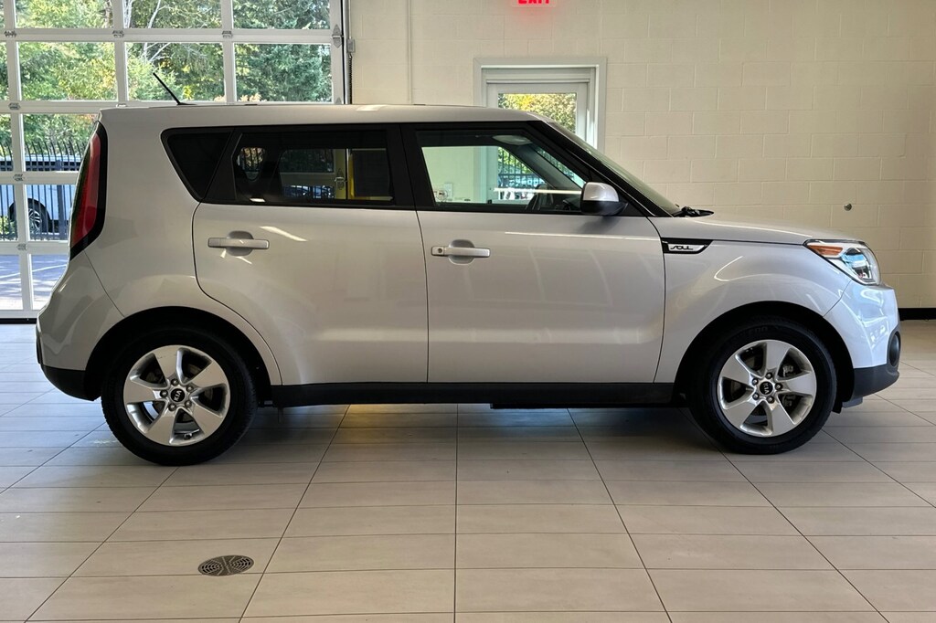 Used 2018 Kia Soul Base Hatchback