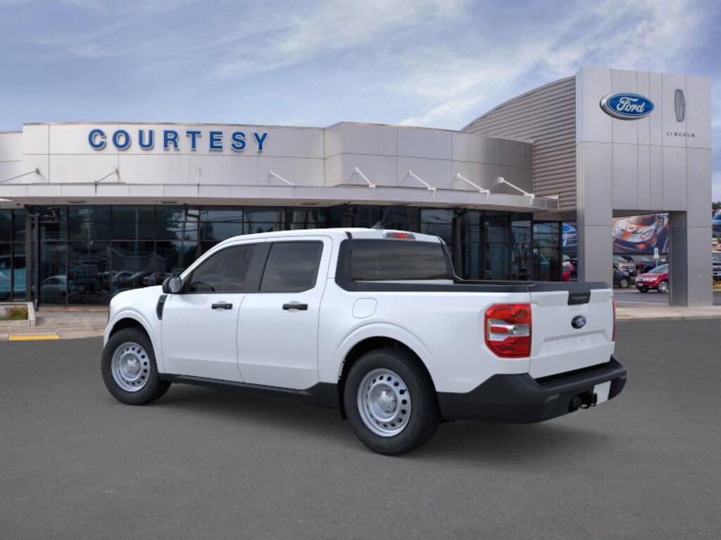 New 2025 Ford Maverick XL Truck SuperCrew
