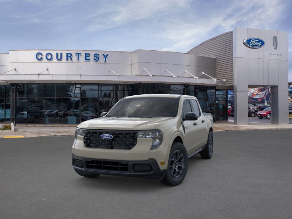 New 2025 Ford Maverick XLT HYBRID Truck SuperCrew