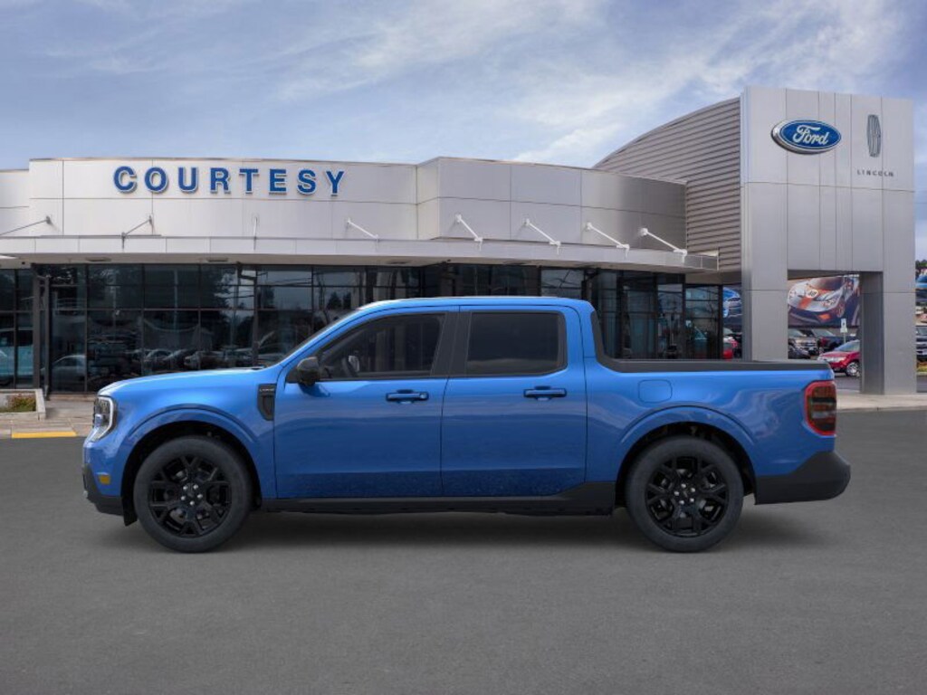 New 2025 Ford Maverick LARIAT HYBRID Truck SuperCrew