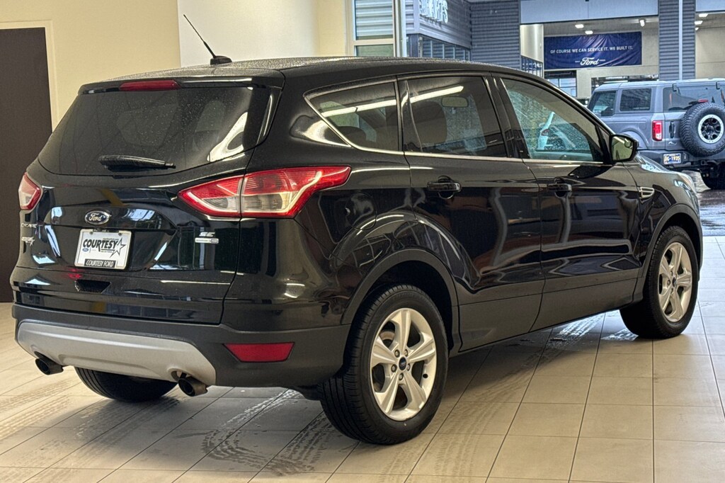 Used 2016 Ford Escape SE SUV