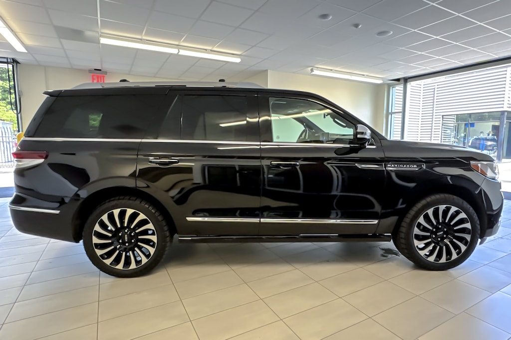 Certified 2024 Lincoln Navigator Black Label SUV