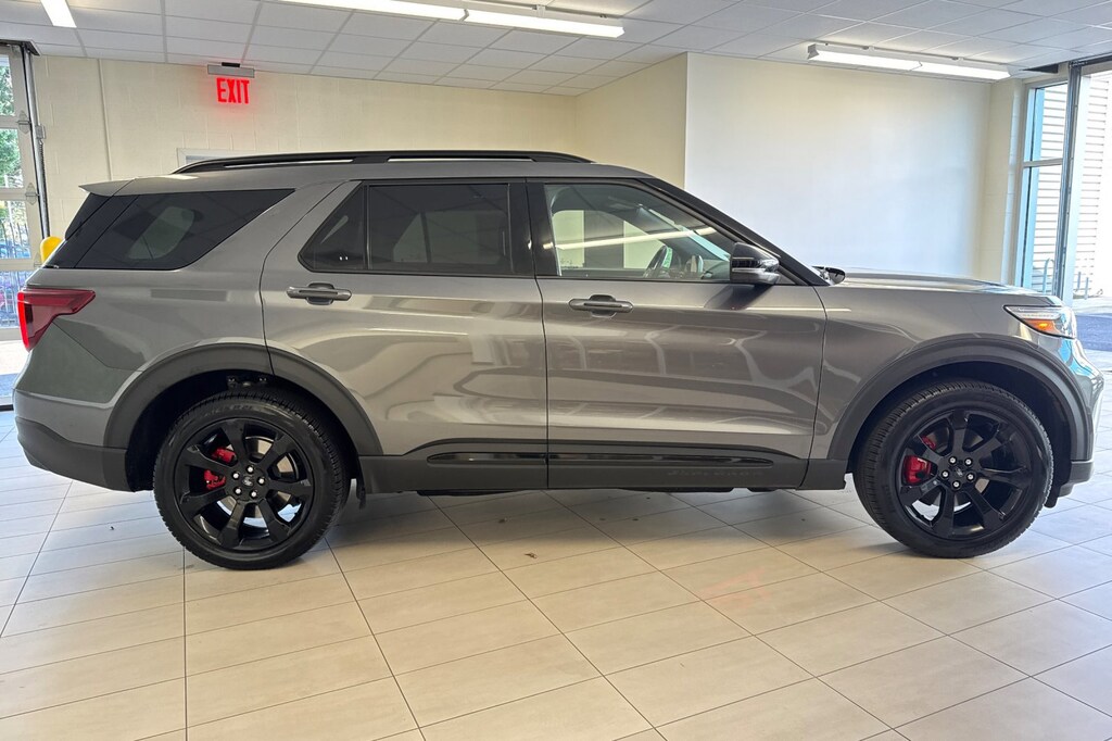 Used 2023 Ford Explorer ST SUV