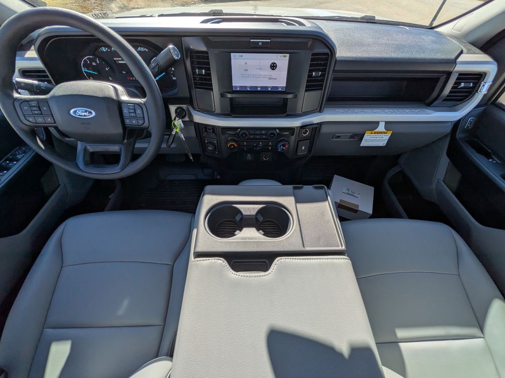 2026 Ford F-450 Super Duty Chassis Cab XL - Photo 13