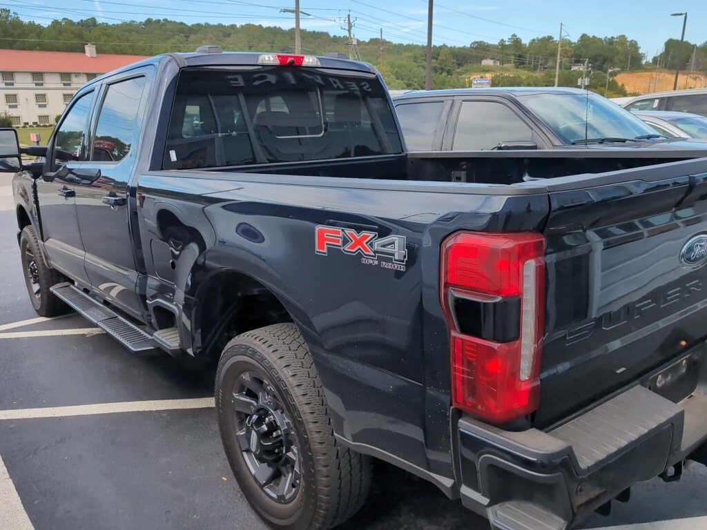 2024 Ford F-250 Lariat FX4 photo 4