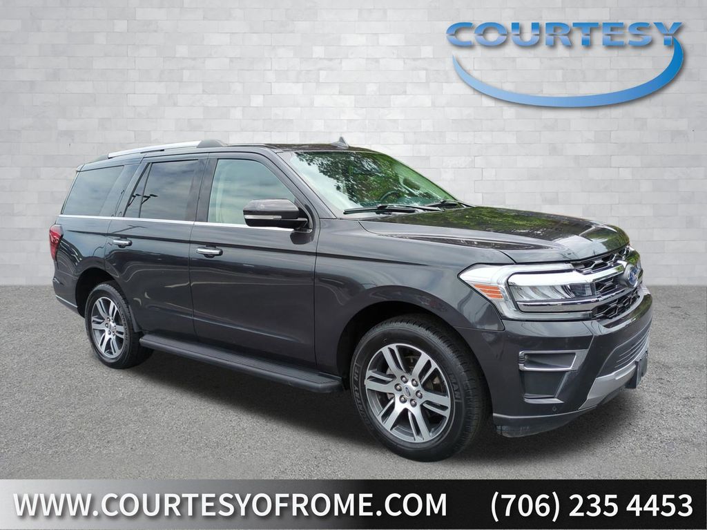 2024 Ford Expedition Limited's photo