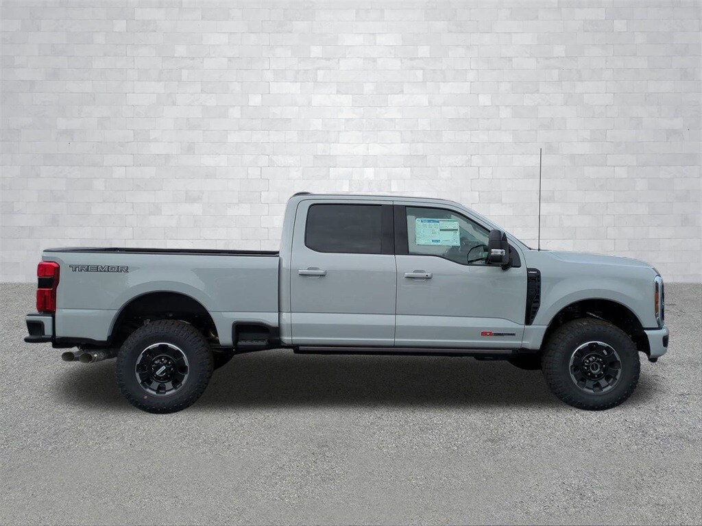 2026 Ford F-250 photo 3