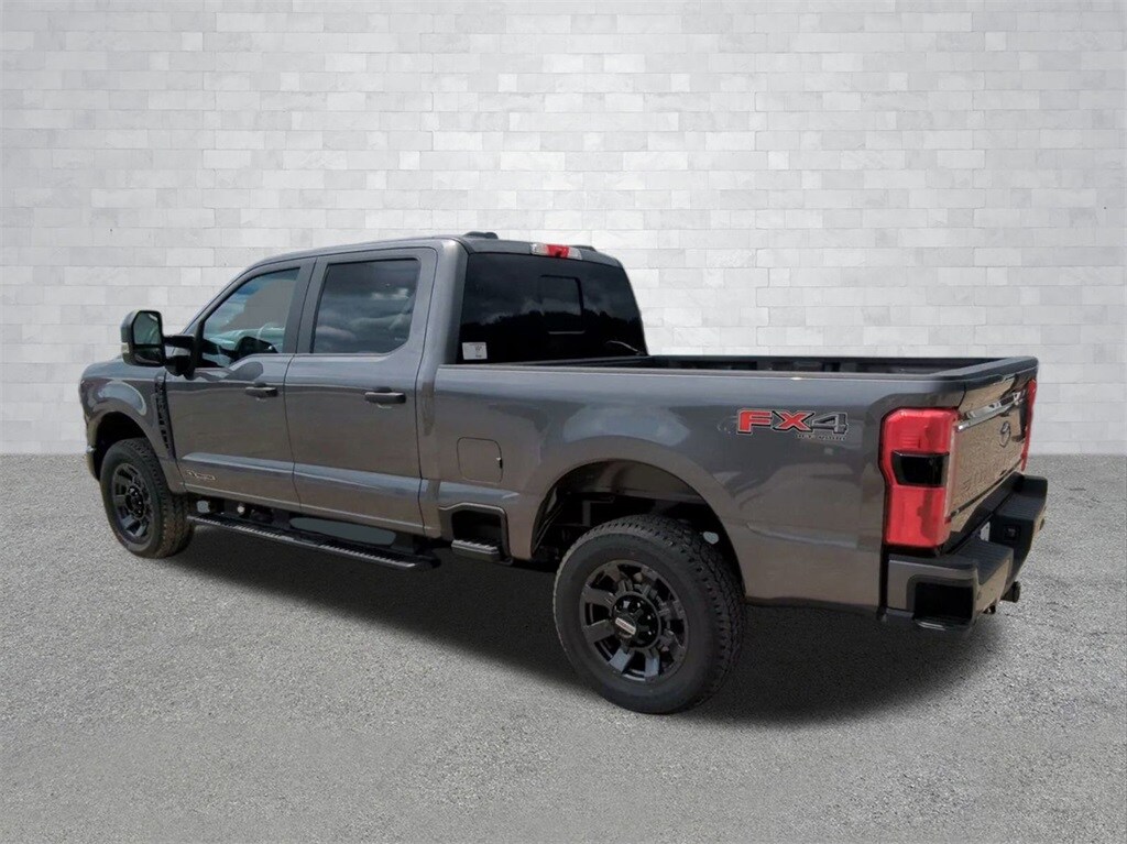 2025 Ford F-250 XL photo 4