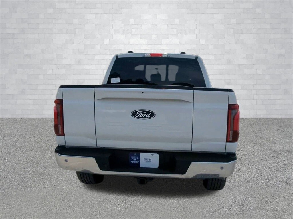 2025 Ford F-150 Lariat photo 3