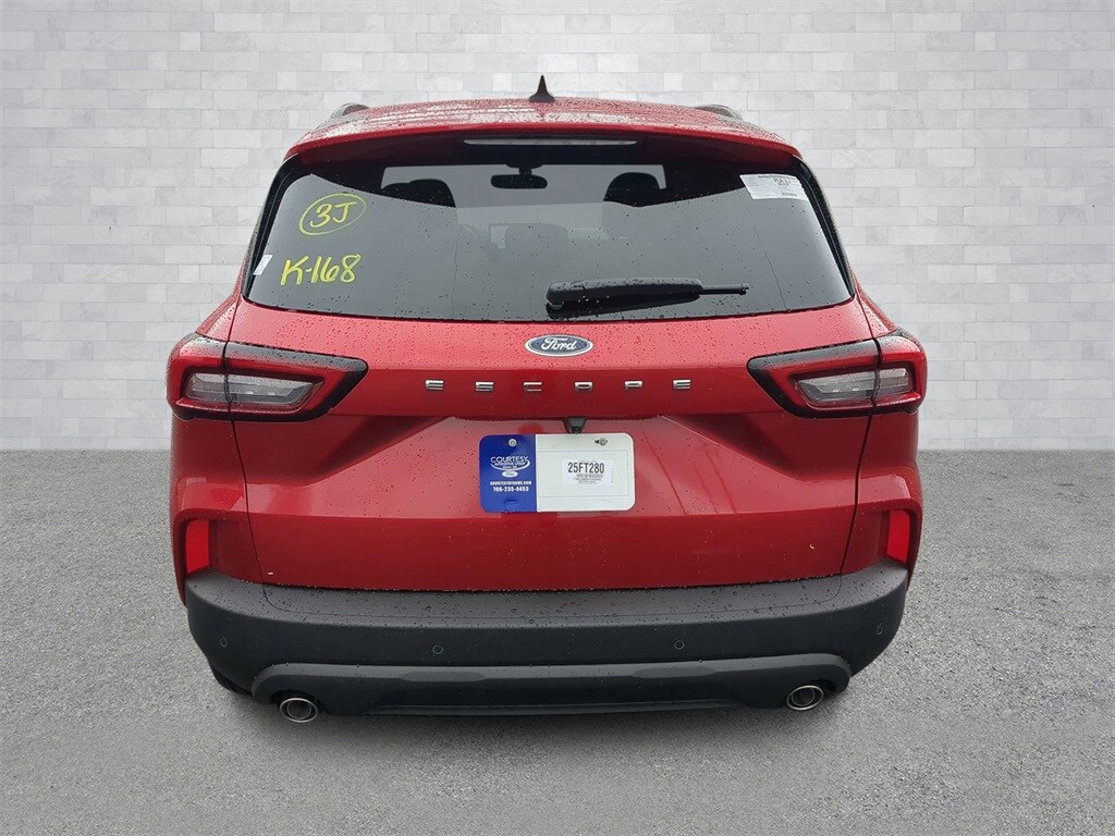 2025 Ford Escape ST-Line photo 4