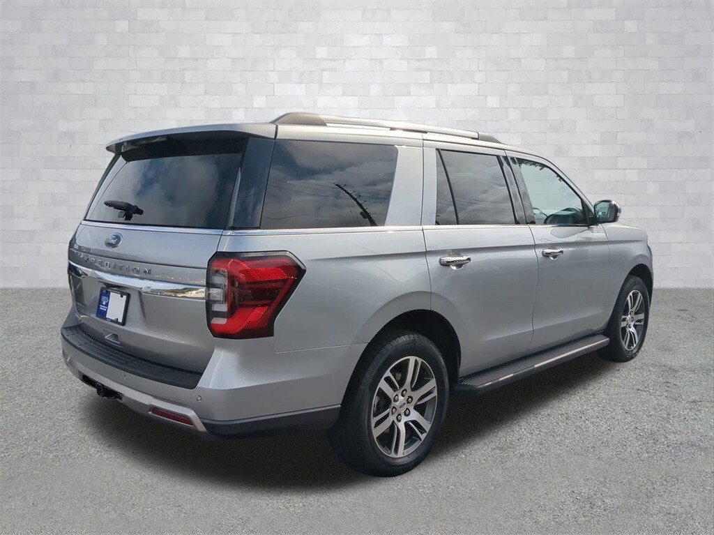 2023 Ford Expedition Limited photo 4