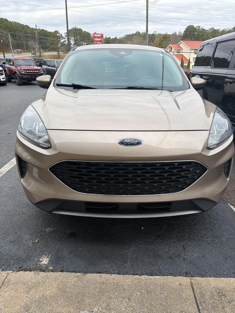 Used 2020 Ford Escape SE with VIN 1FMCU0G61LUC31817 for sale in Rome, GA