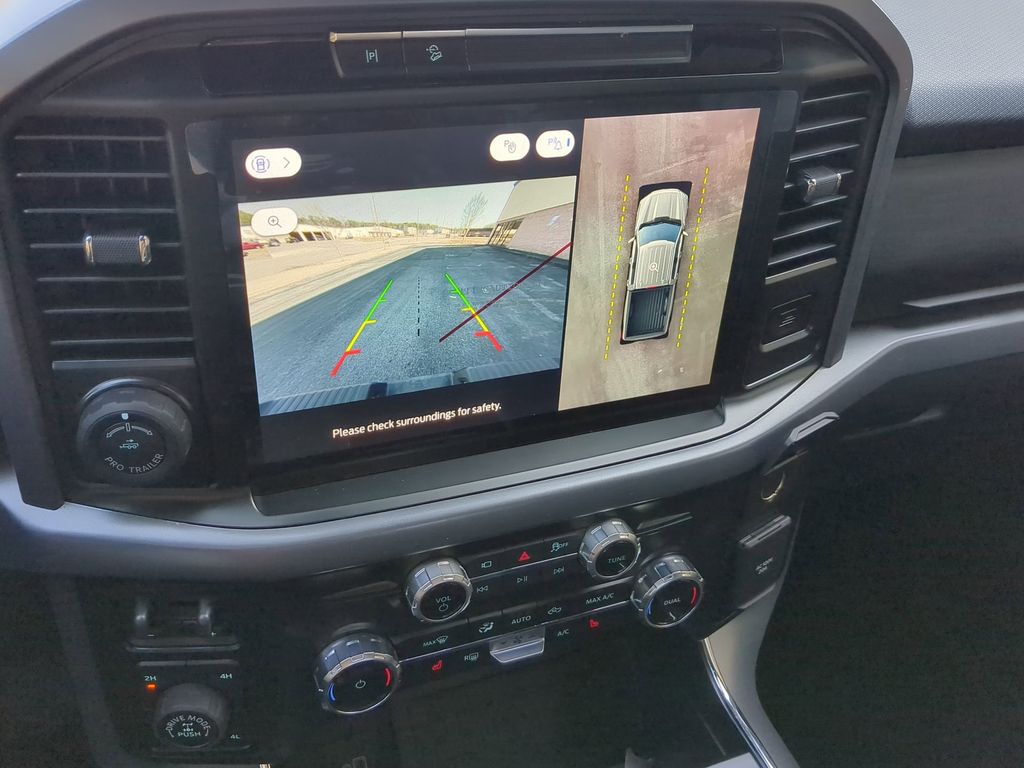 2025 Ford F-150 XLT - Photo 24