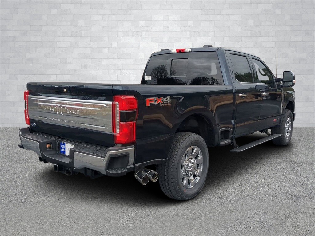 2025 Ford F-250 King Ranch photo 3