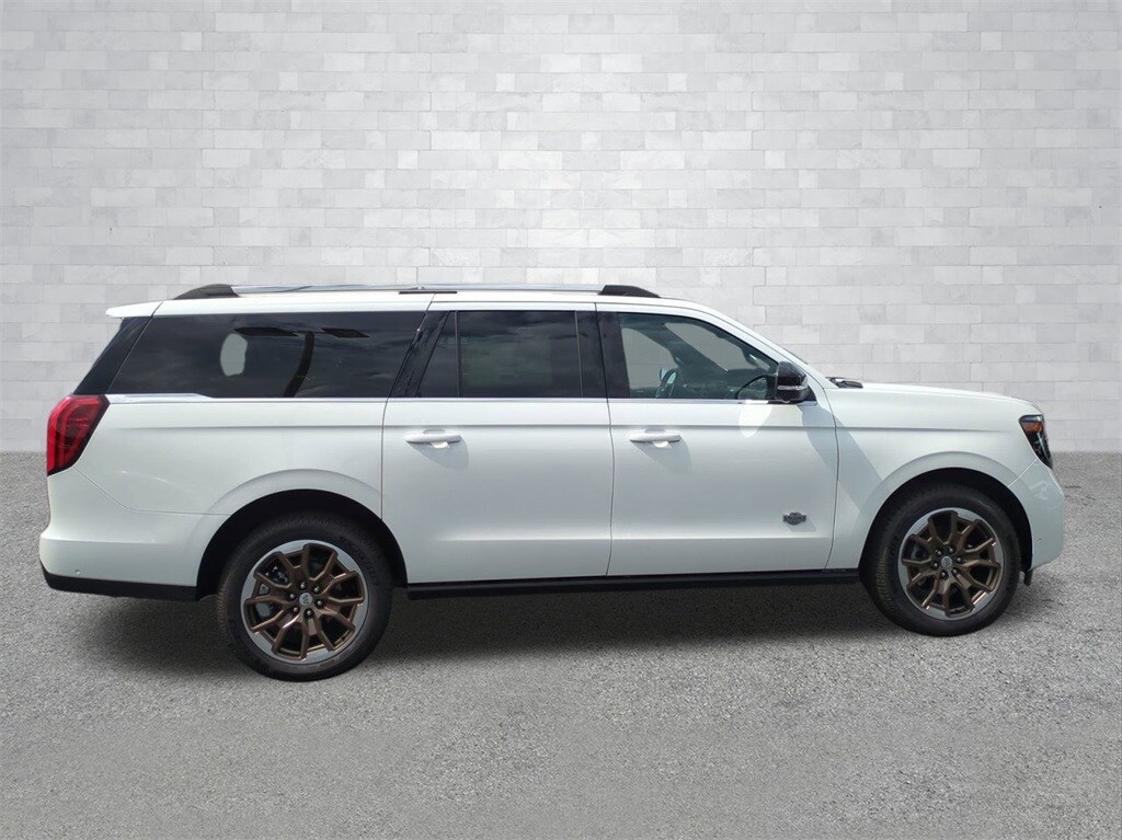 2025 Ford Expedition MAX King Ranch photo 3