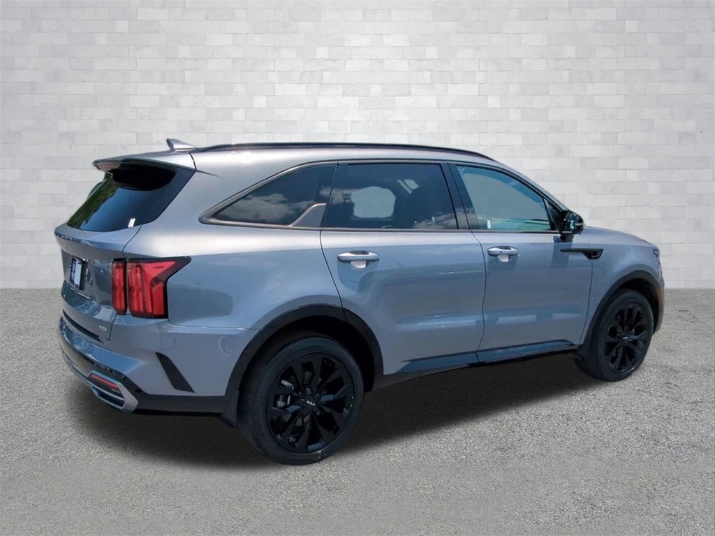 Used 2023 Kia Sorento SX with VIN 5XYRKDLF8PG238062 for sale in Rome, GA