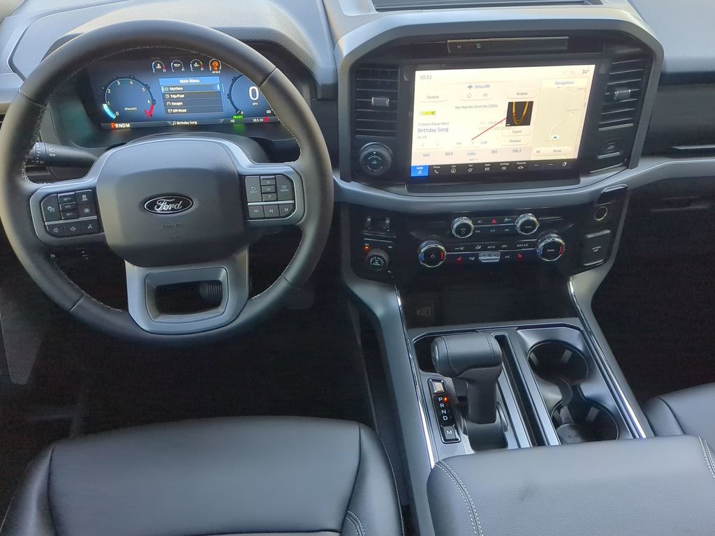 2025 Ford F-150 XLT - Photo 19