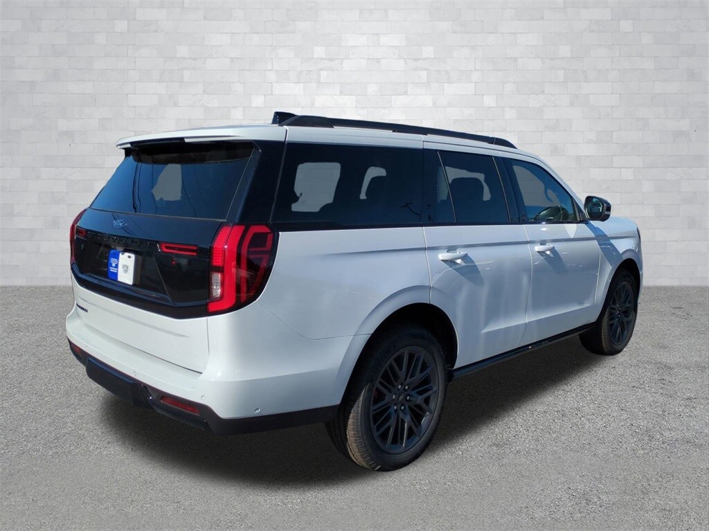2025 Ford Expedition Platinum photo 3