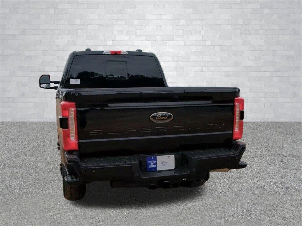 2025 Ford F-250 Lariat photo 4