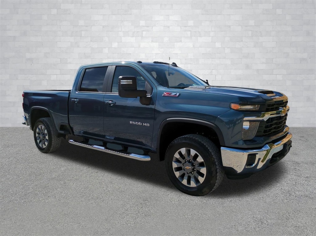 Used 2025 Chevrolet Silverado 2500 HD LT Truck Crew Cab