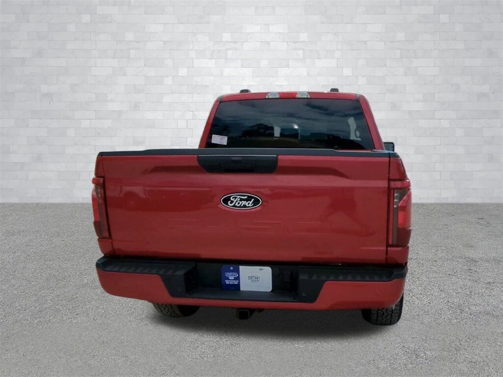 2025 Ford F-150 XLT photo 3