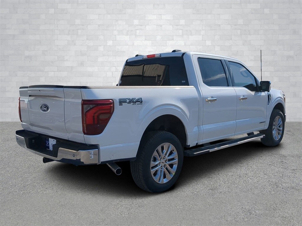 2025 Ford F-150 Lariat photo 3