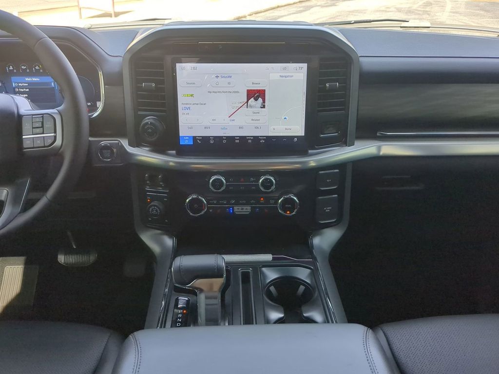 2025 Ford F-150 Lariat - Photo 18