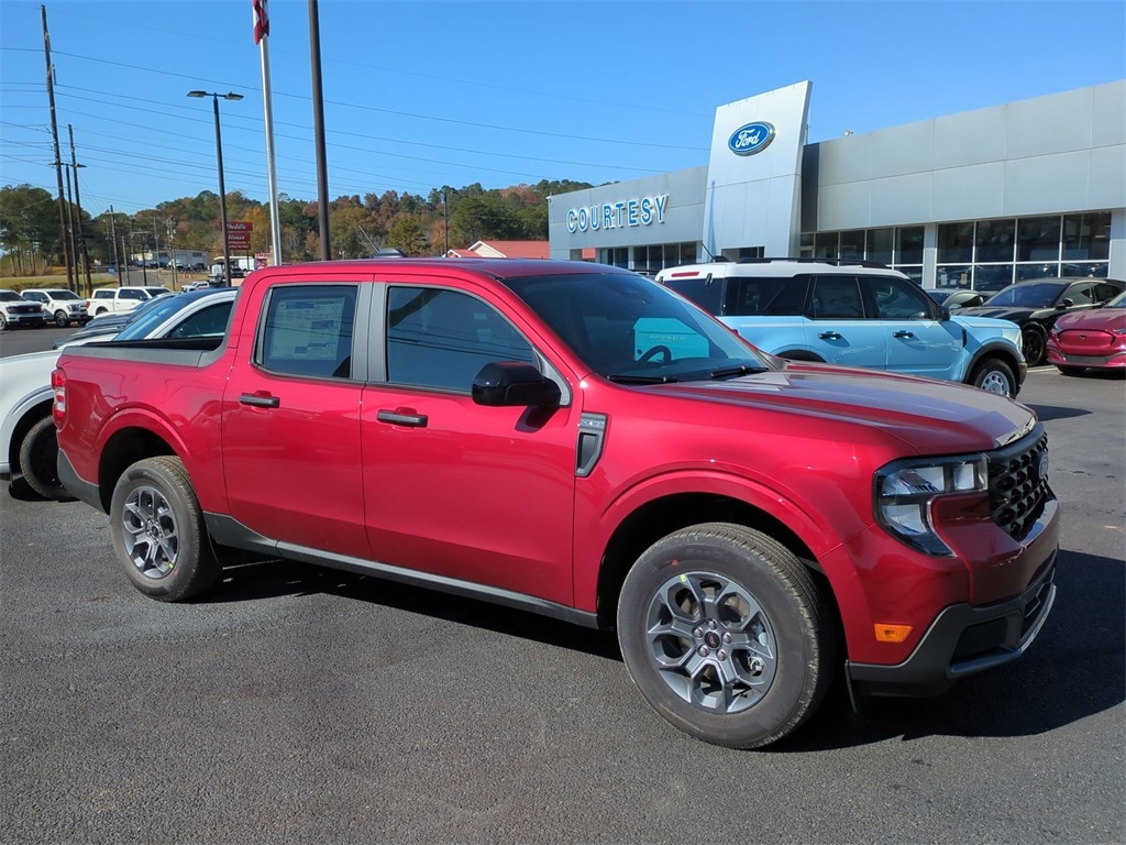 New 2025 Ford Maverick XLT Truck
