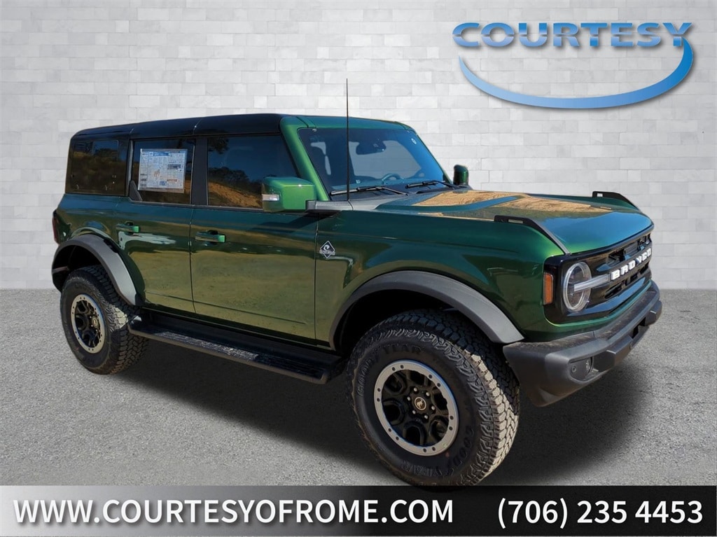 2025 Ford Bronco 4-Door Outer Banks's photo
