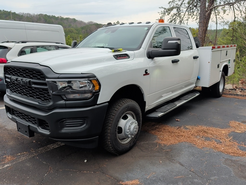 2024 RAM Ram 3500 Chassis Cab Tradesman's photo