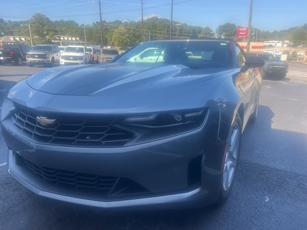2020 Chevrolet Camaro 1LT photo 2