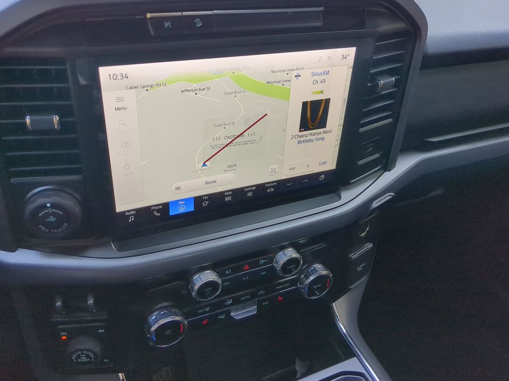 2025 Ford F-150 XLT - Photo 25