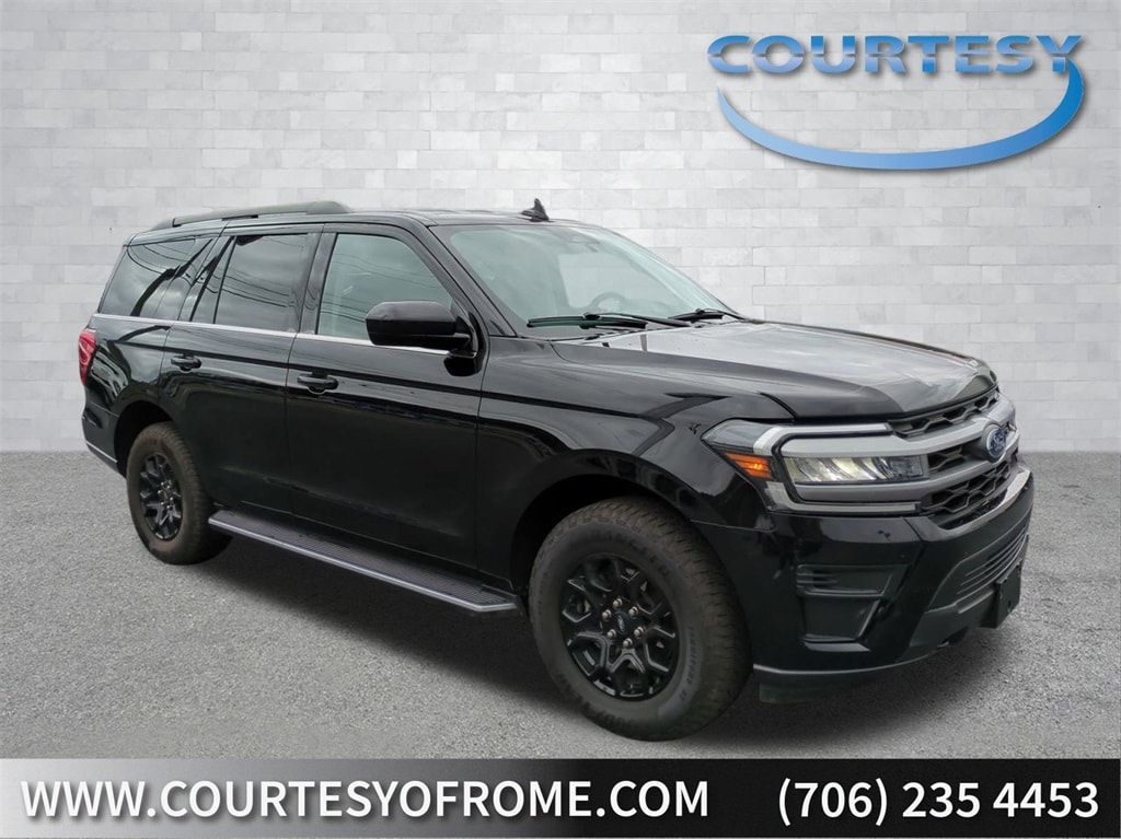 2022 Ford Expedition XLT's photo