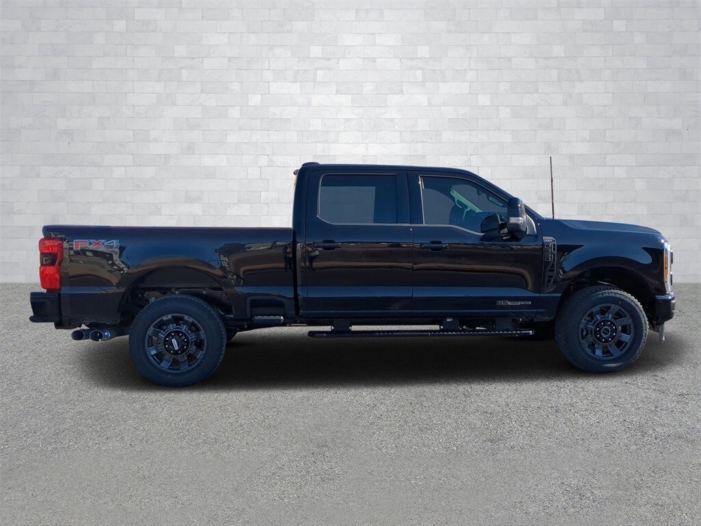 2024 Ford F-350 photo 2