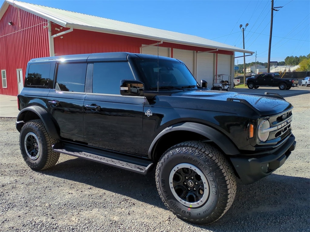 New 2025 Ford Bronco Outer Banks SUV