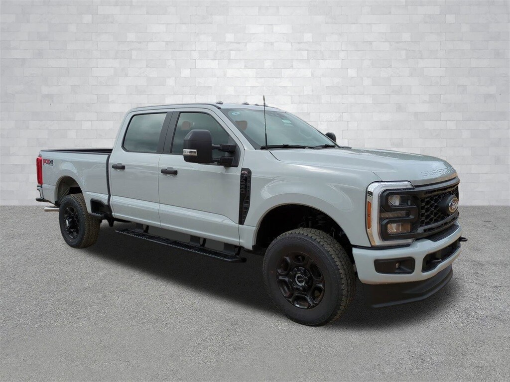 2026 Ford F-250 photo 2