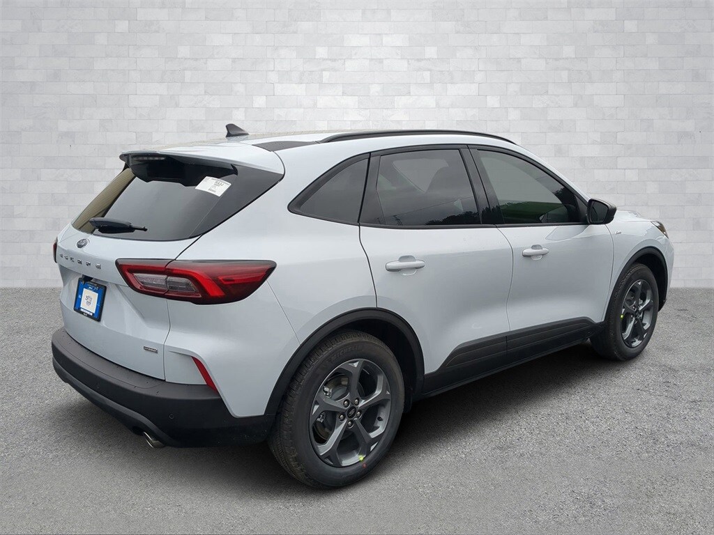 2025 Ford Escape Hybrid ST-Line photo 3