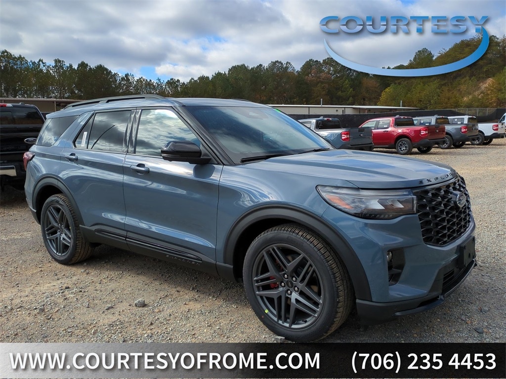 2026 Ford Explorer ST's photo